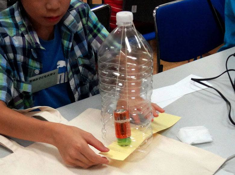 ペットボトル地震計をつくろう！ イメージ画像1